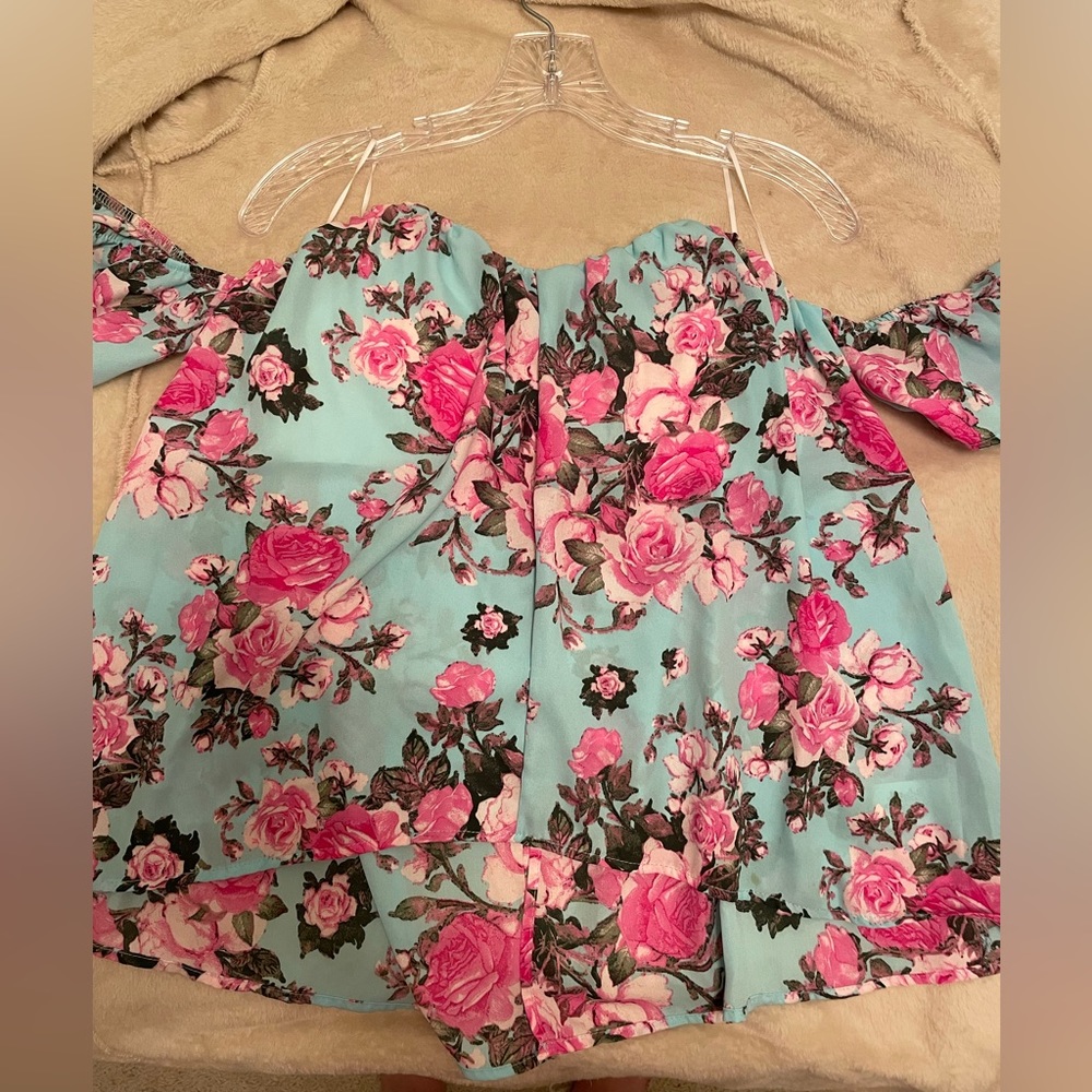 Blue Rain by Francesca’s, off the shoulder floral top, women’s size medium